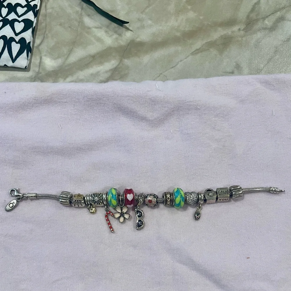 💝Beautiful Pandora charm bracelet with 16 charms. - Picture 5 of 12